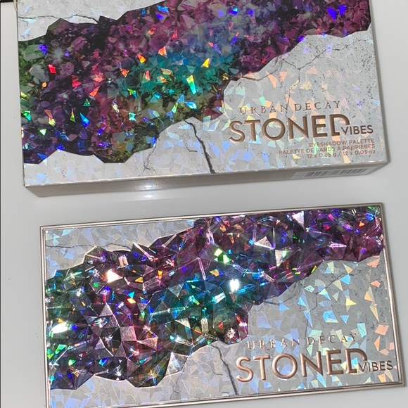 Urban Decay Stoned Vibes Eyeshadow Palette - Picture 3 of 10
